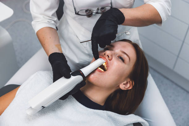 Best Dentist Open on Weekends  in Pitola, CA